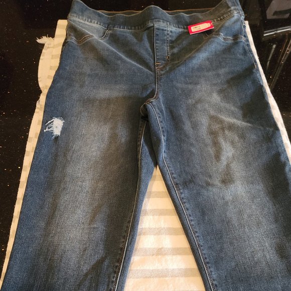 NWT Spanx Distressed Ankle Skinny Jeans - Picture 9 of 12